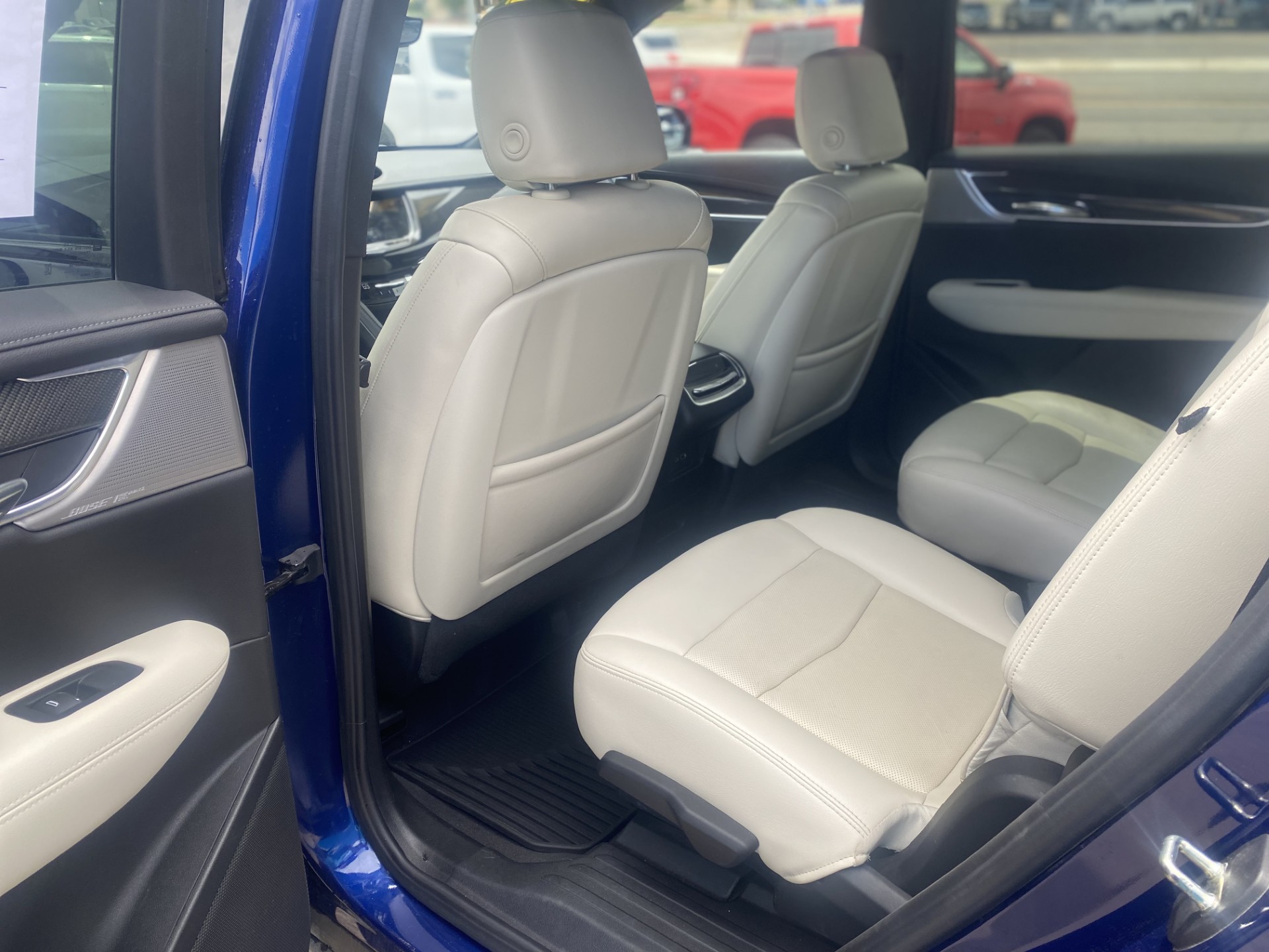 2023 Cadillac XT6 Sport - Photo 10