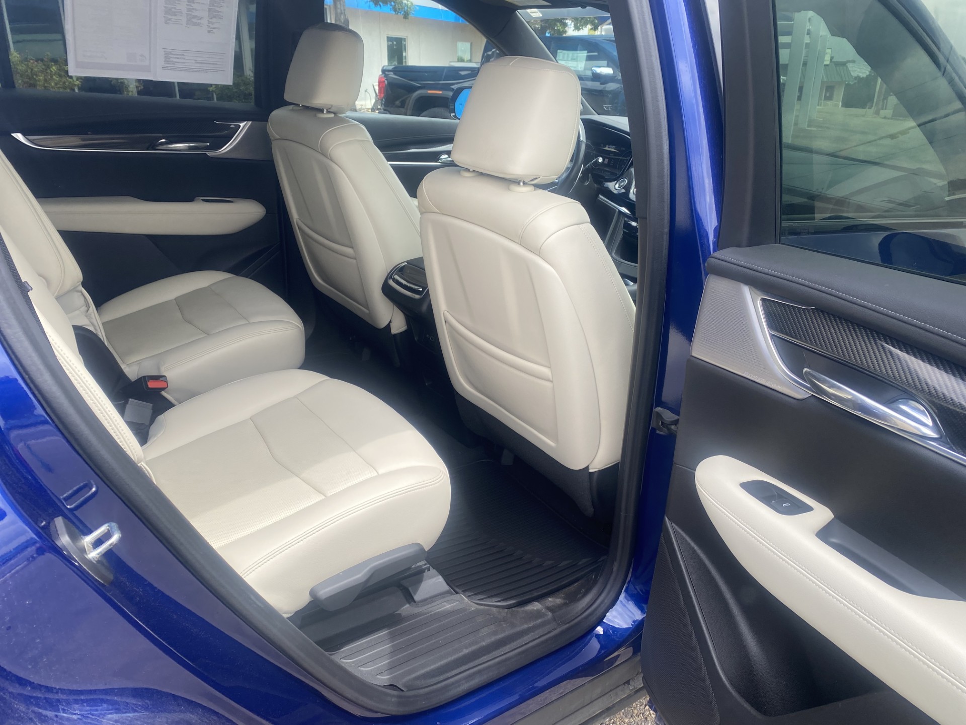 2023 Cadillac XT6 Sport - Photo 12