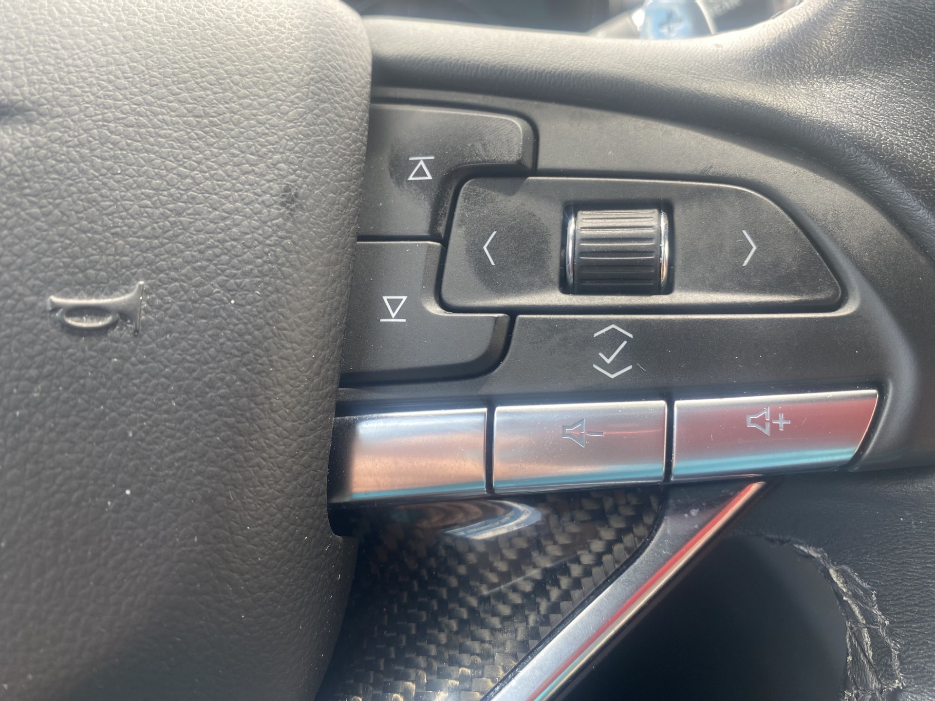 2023 Cadillac XT6 Sport - Photo 19