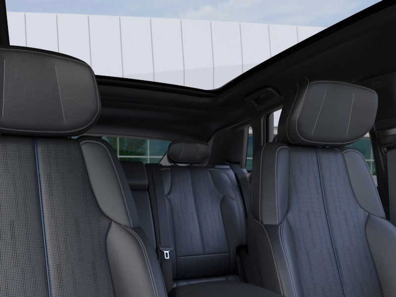 2025 Cadillac LYRIQ Luxury 1 - Photo 48