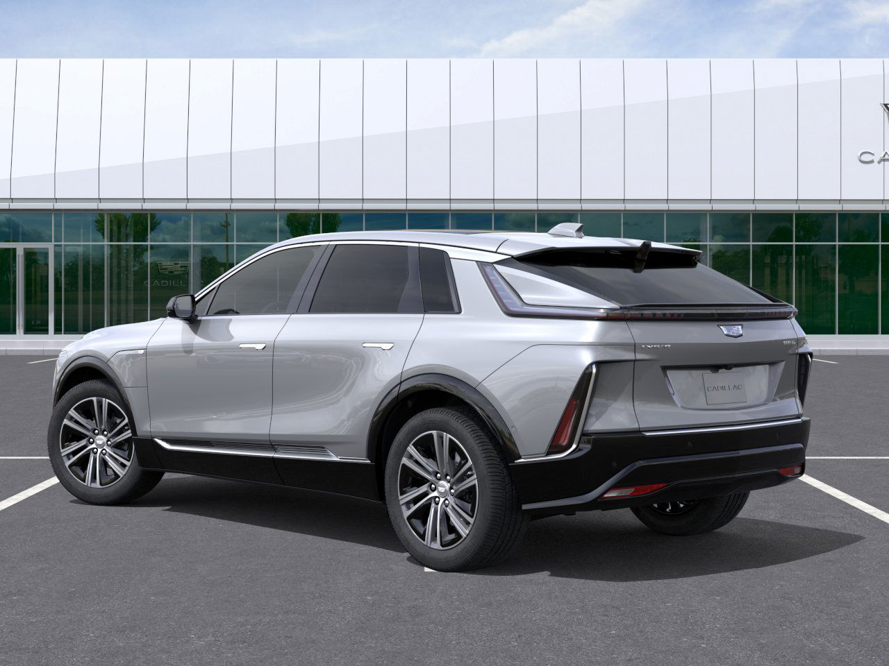 2025 Cadillac Lyriq Luxury photo 2