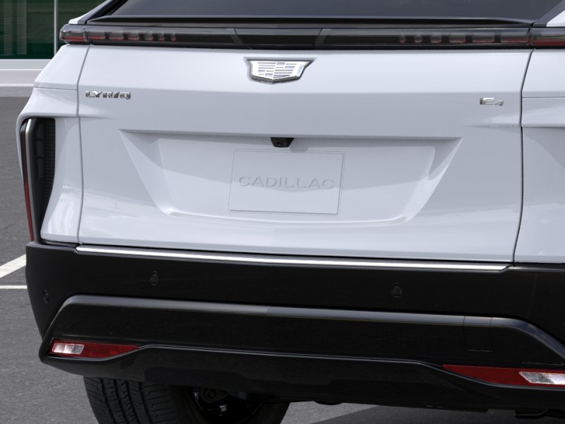 New 2027 Vibrant White Tricoat Cadillac Luxury image 57