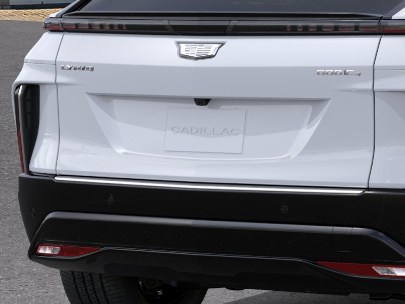 New 2026 Vibrant White Tricoat Cadillac Luxury image 38