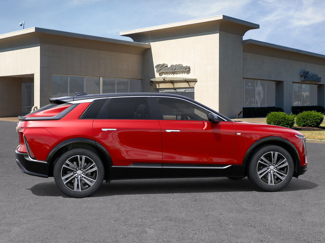 2025 Cadillac Lyriq Luxury photo 2