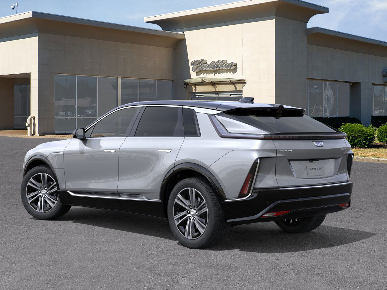 2025 Cadillac Lyriq Luxury photo 2