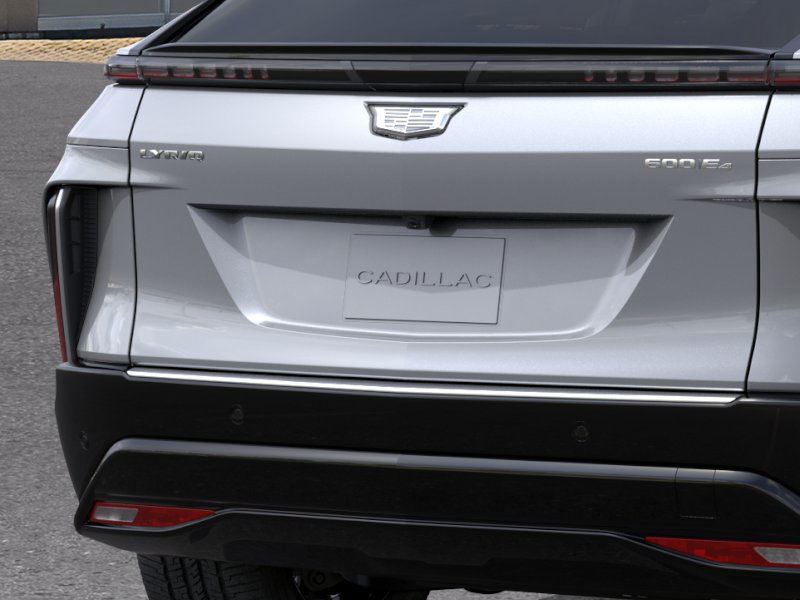 2025 Cadillac Lyriq Luxury photo 13