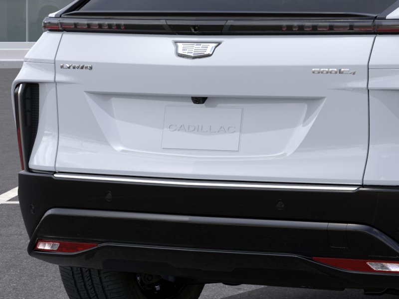 New 2026 Vibrant White Tricoat Cadillac Premium Luxury image 38
