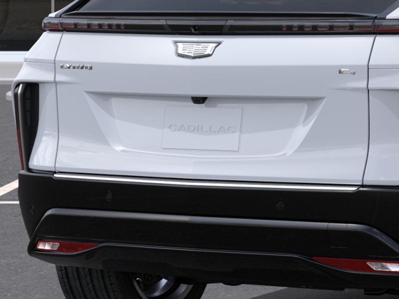 New 2027 Vibrant White Tricoat Cadillac Signature Luxury image 14