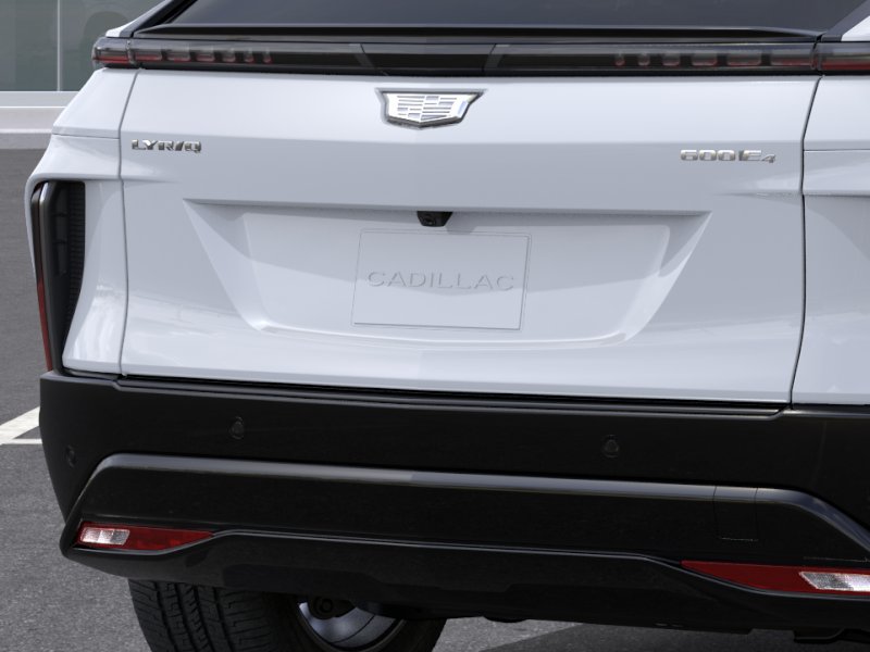 New 2026 Vibrant White Tricoat Cadillac Sport image 38