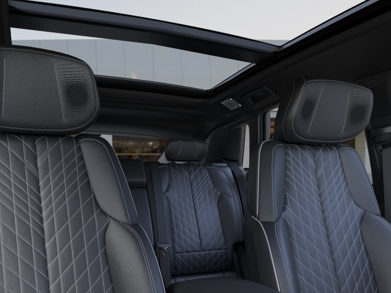 2027 Cadillac LYRIQ Signature Sport - Photo 24