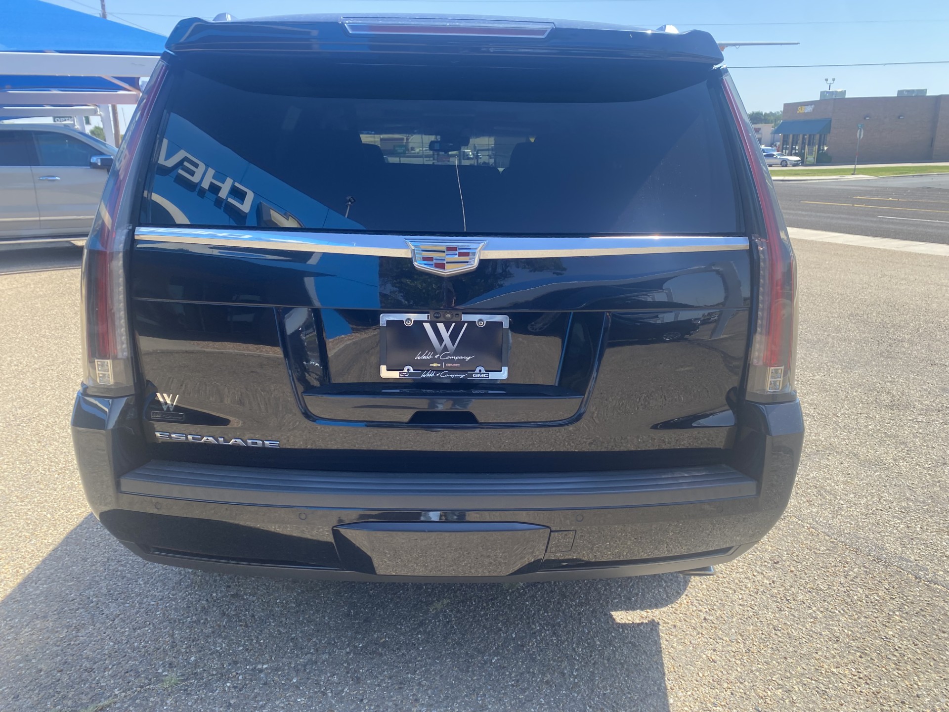 Used 2019 BLACK RAVEN Cadillac Premium Luxury image 6