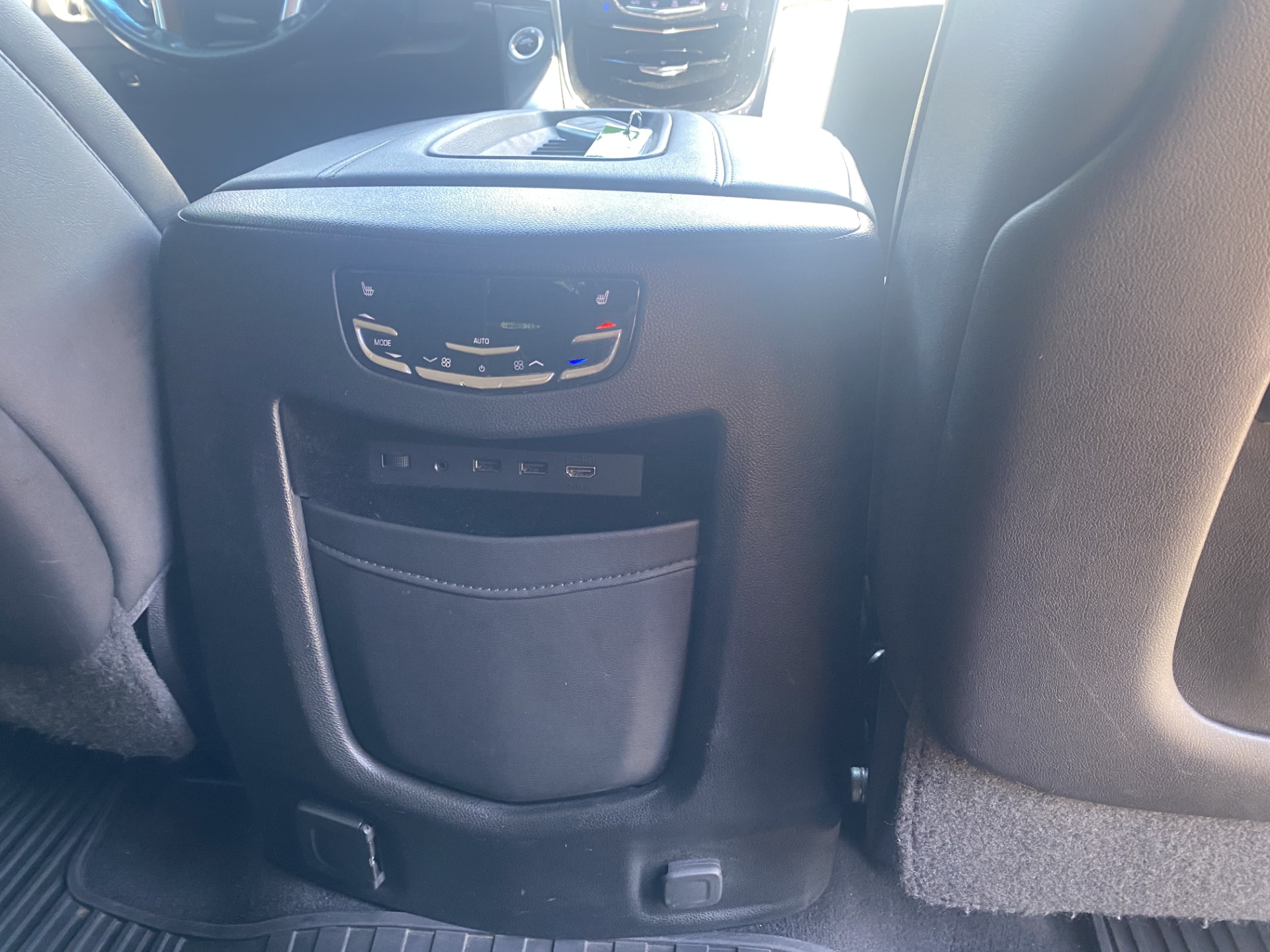 Used 2019 BLACK RAVEN Cadillac Premium Luxury image 26