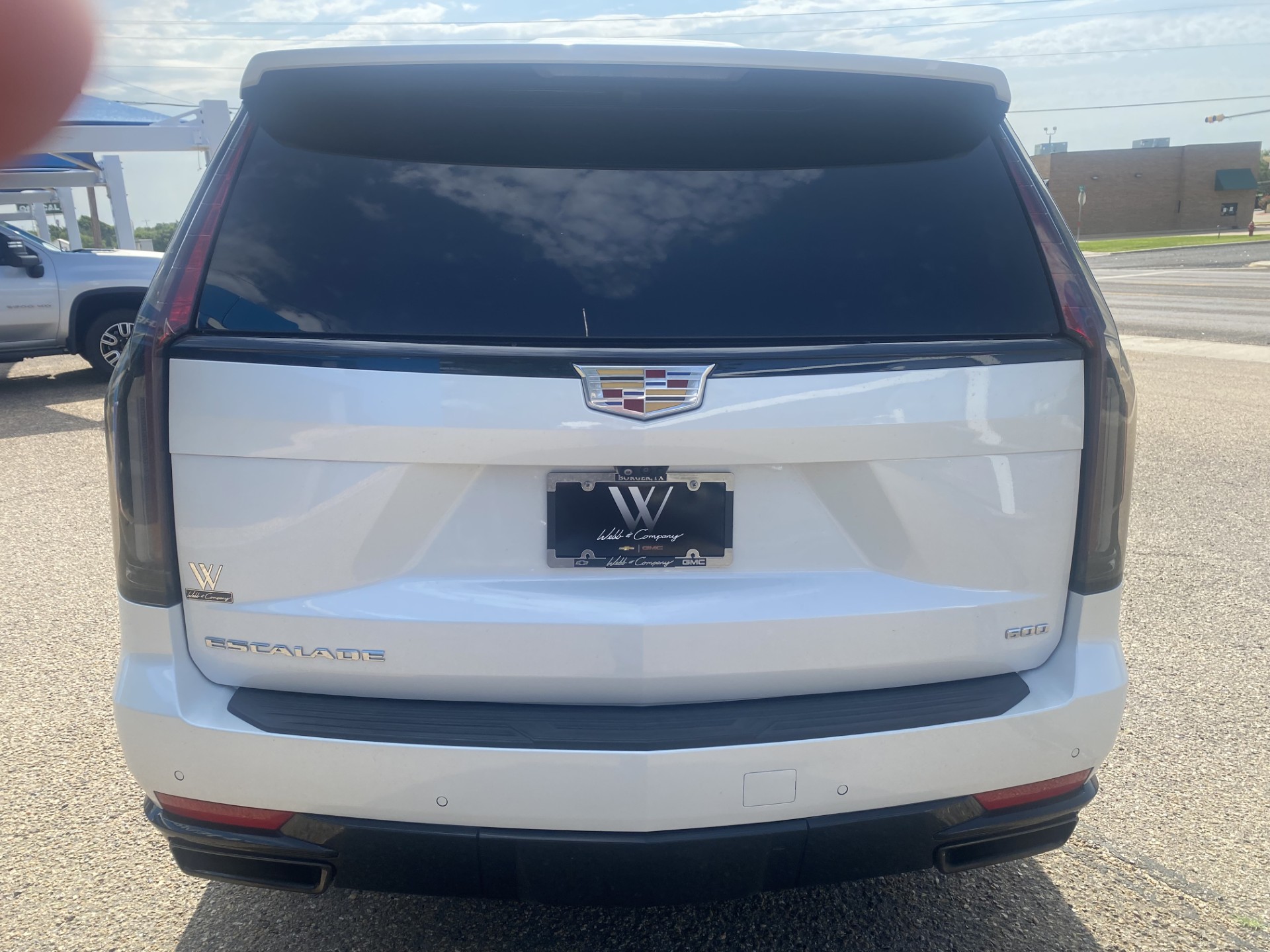 Used 2023 Crystal White Tricoat Cadillac Sport Platinum image 7