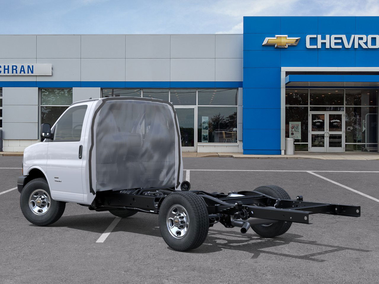 2025 Chevrolet Express Cutaway 3500 photo 3