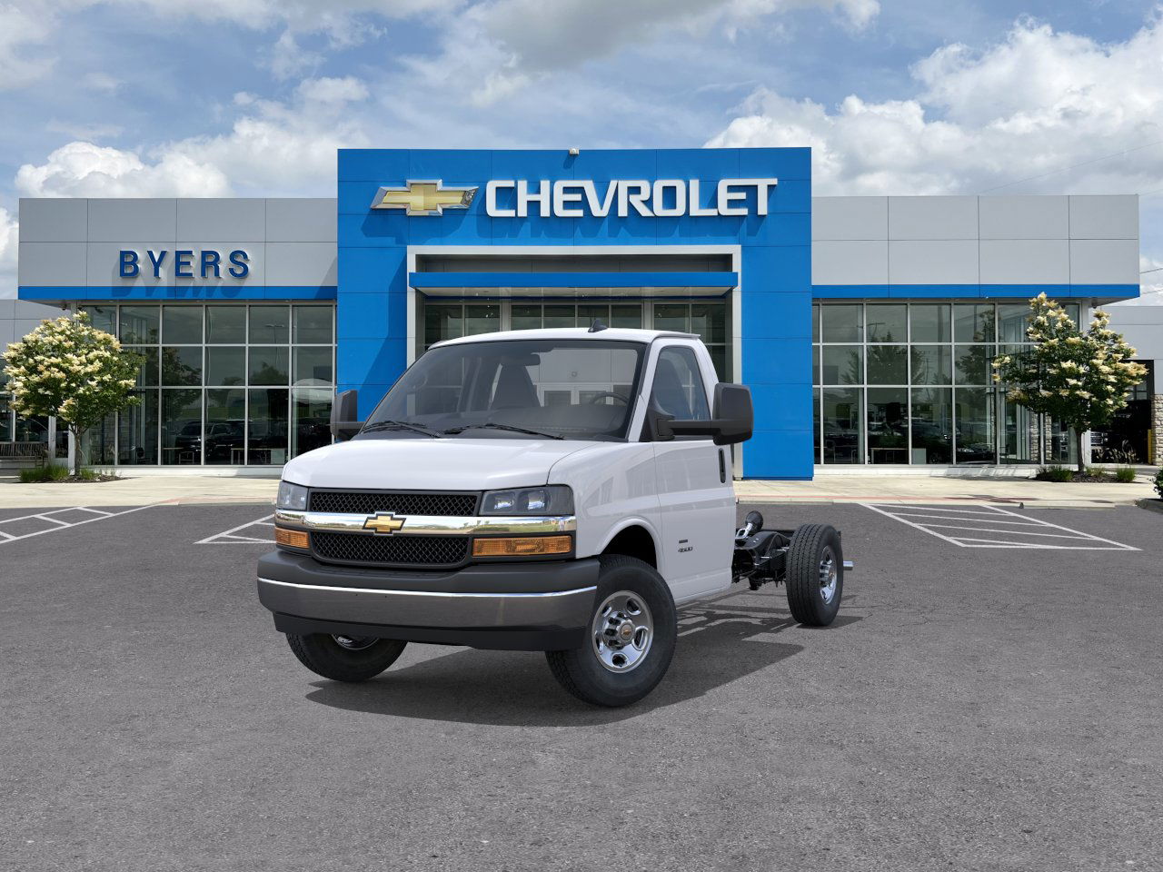 2025 Chevrolet Express Cutaway 3500 photo 5