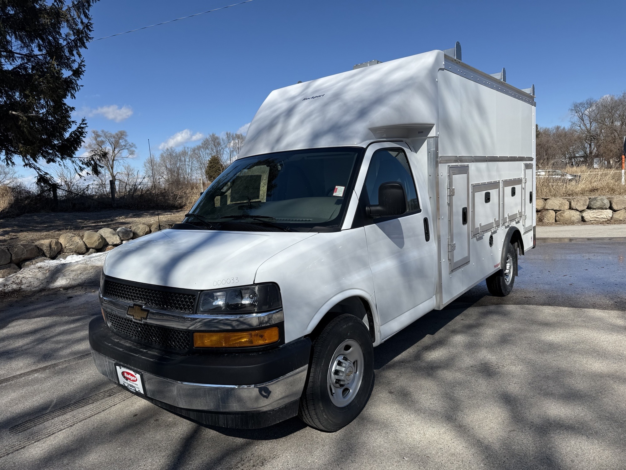 2024 Chevrolet Express Cutaway Base's photo