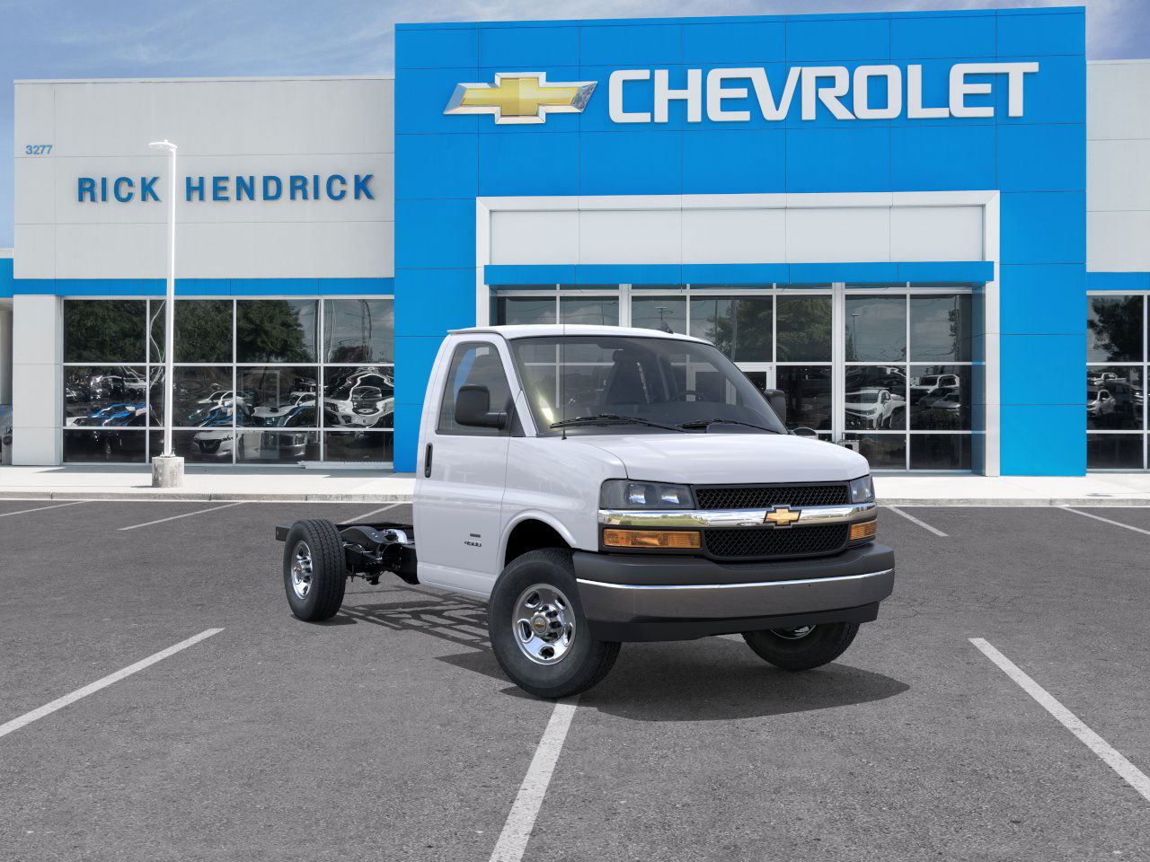 New 2025 Summit White Chevrolet 1WT image 22