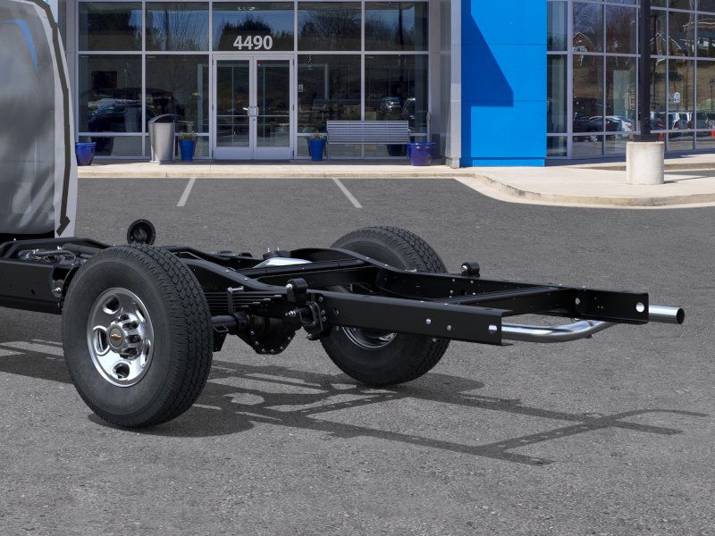 2025 Chevrolet Express Cutaway 3500 photo 7