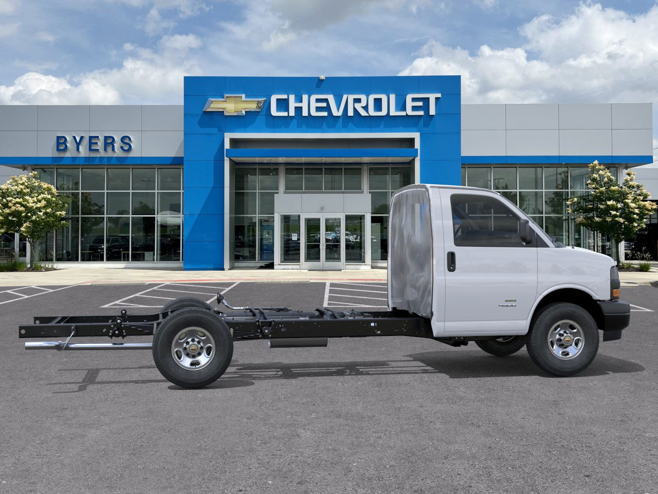 2025 Chevrolet Express Cutaway 3500 photo 27