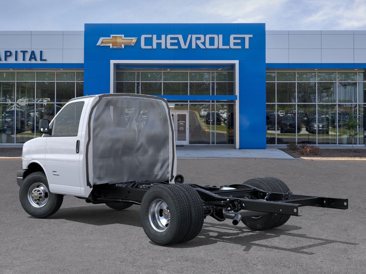 2025 Chevrolet Express Cutaway Base photo 2