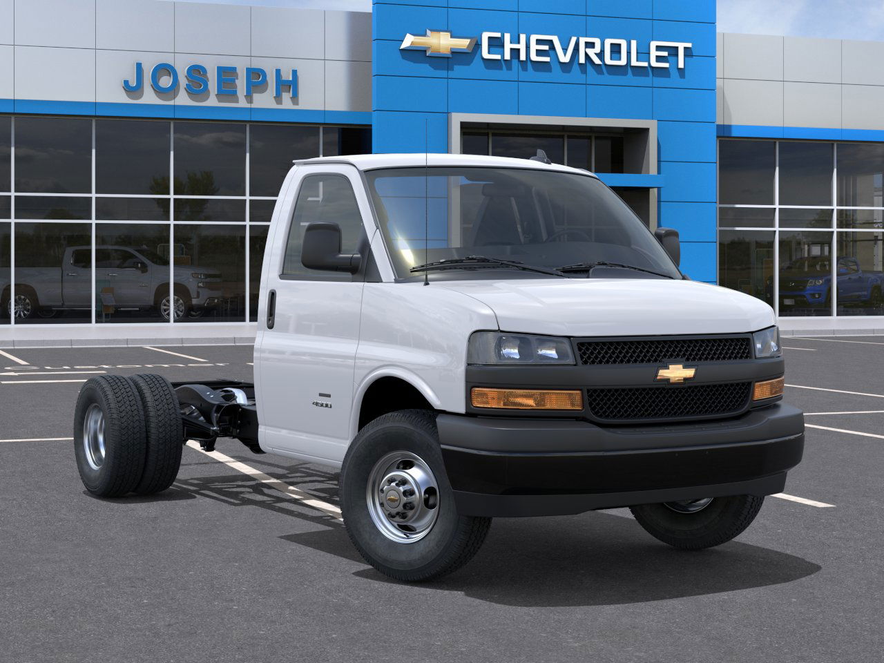 2025 Chevrolet Express 3500 Work Van photo 3