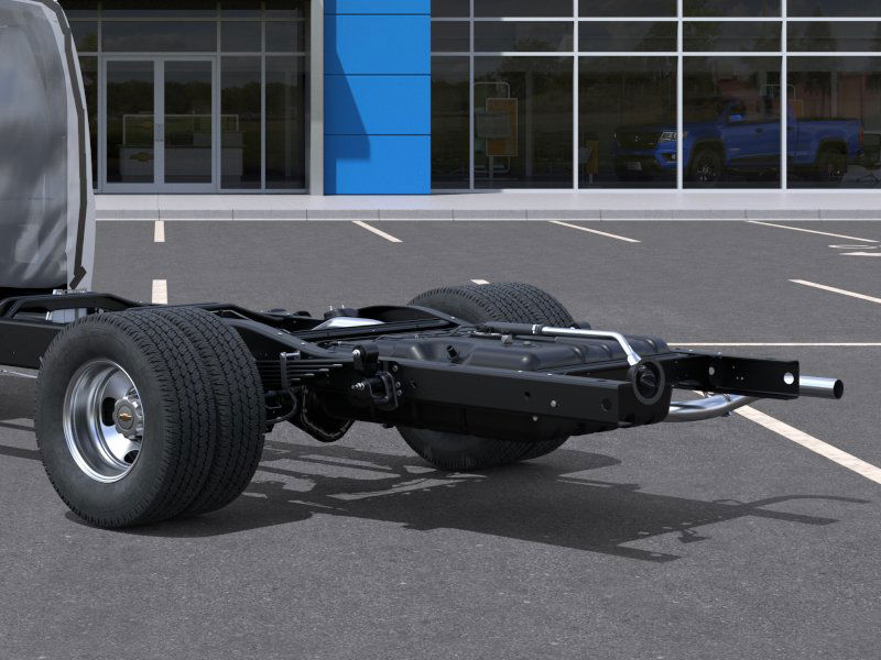 2025 Chevrolet Express Cutaway 3500 photo 7