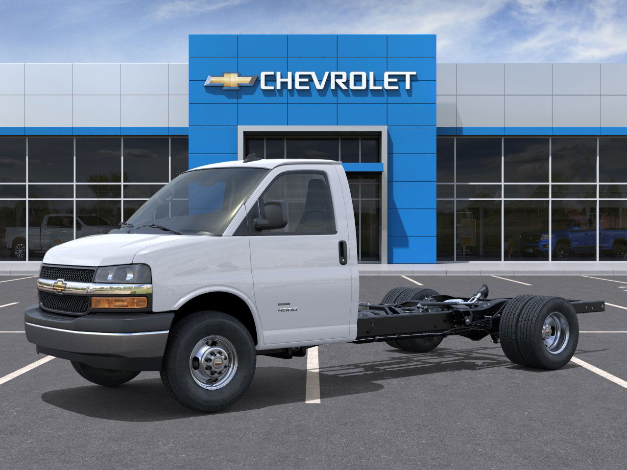New 2025 Summit White Chevrolet 1WT image 23