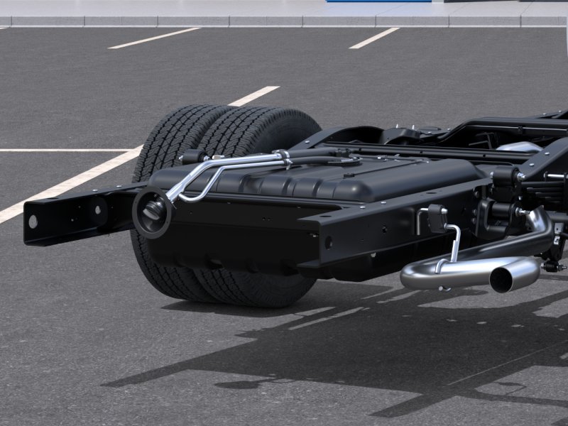 New 2026 Summit White Chevrolet 1WT image 38