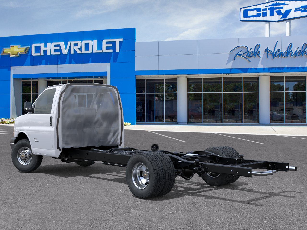 New 2025 Summit White Chevrolet 1WT image 31