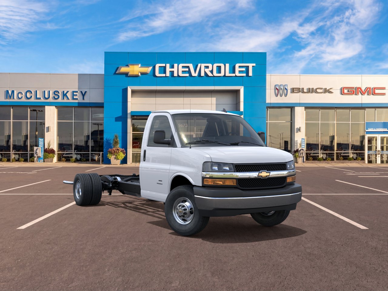 New 2026 Summit White Chevrolet 1WT image 25