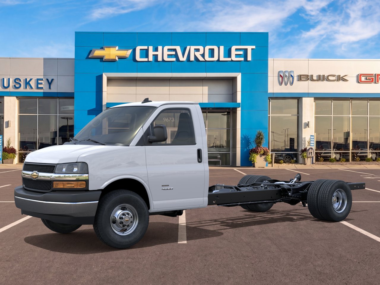New 2026 Summit White Chevrolet 1WT image 26