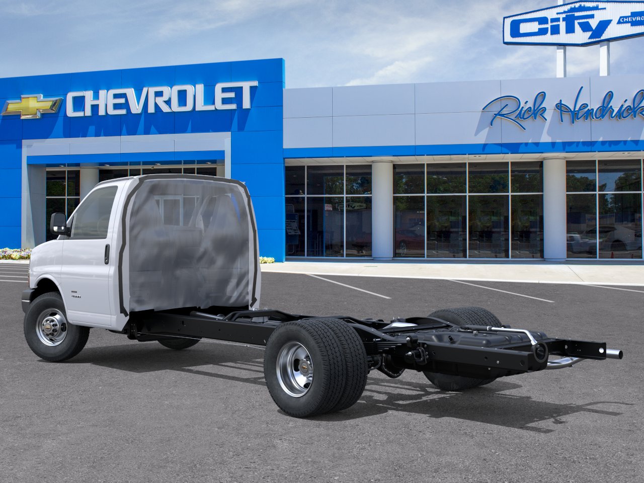 New 2026 Summit White Chevrolet 1WT image 28
