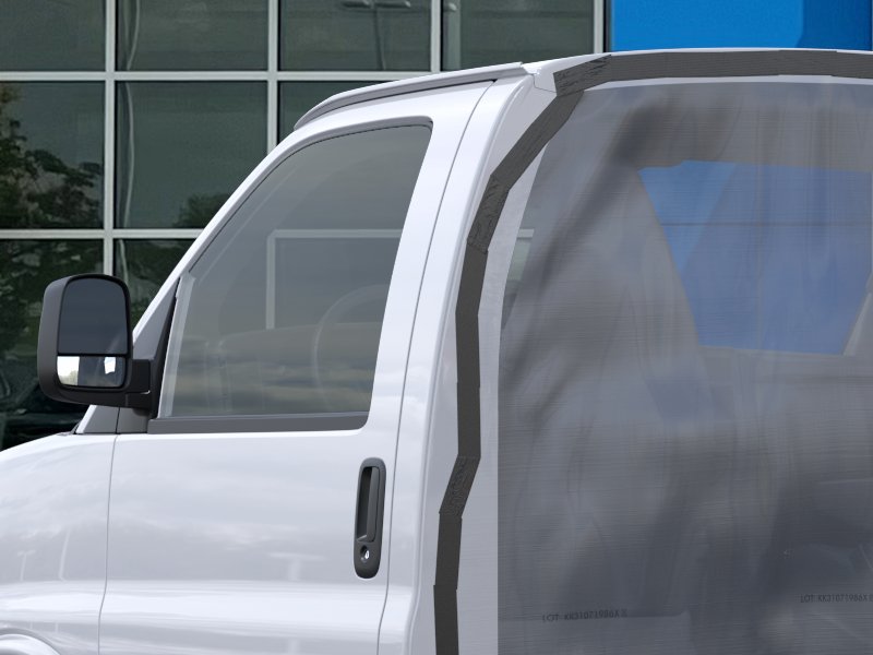 New 2026 Summit White Chevrolet 1WT image 12