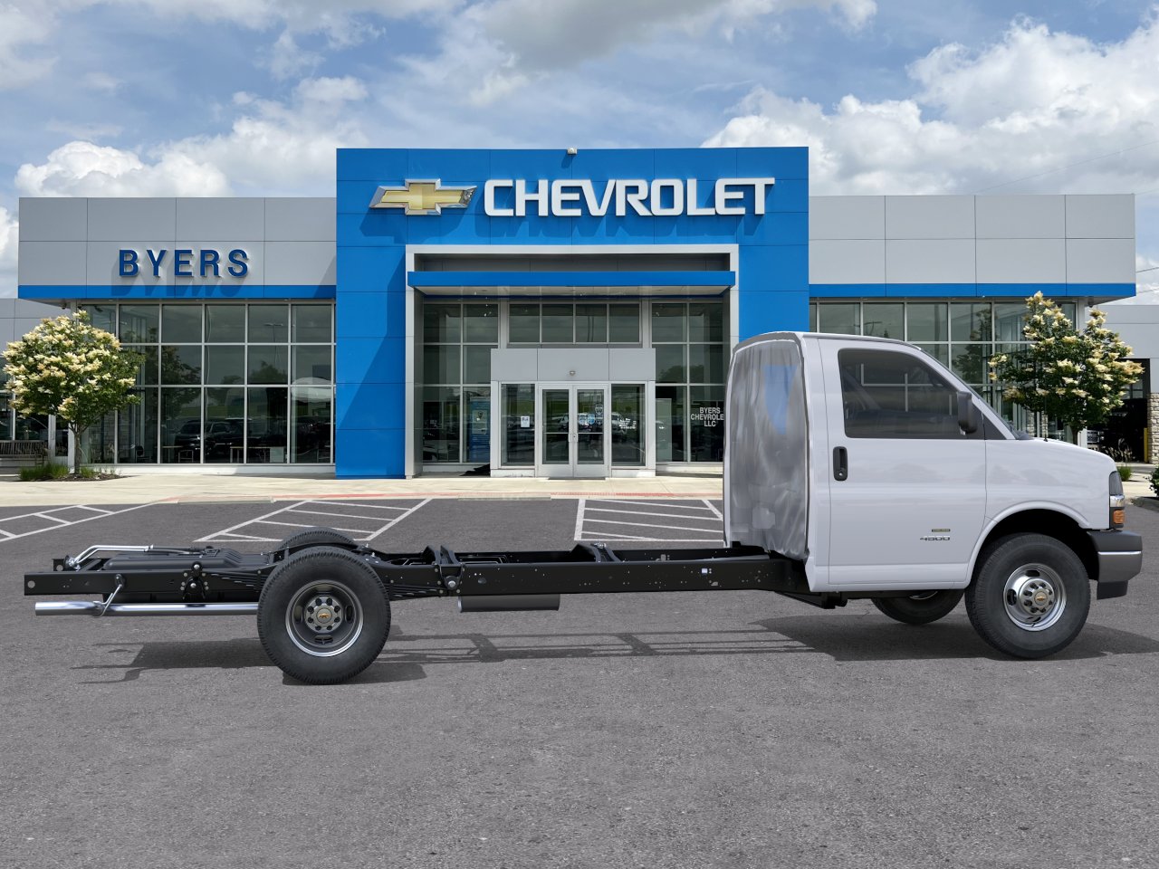 New 2026 Summit White Chevrolet 1WT image 5