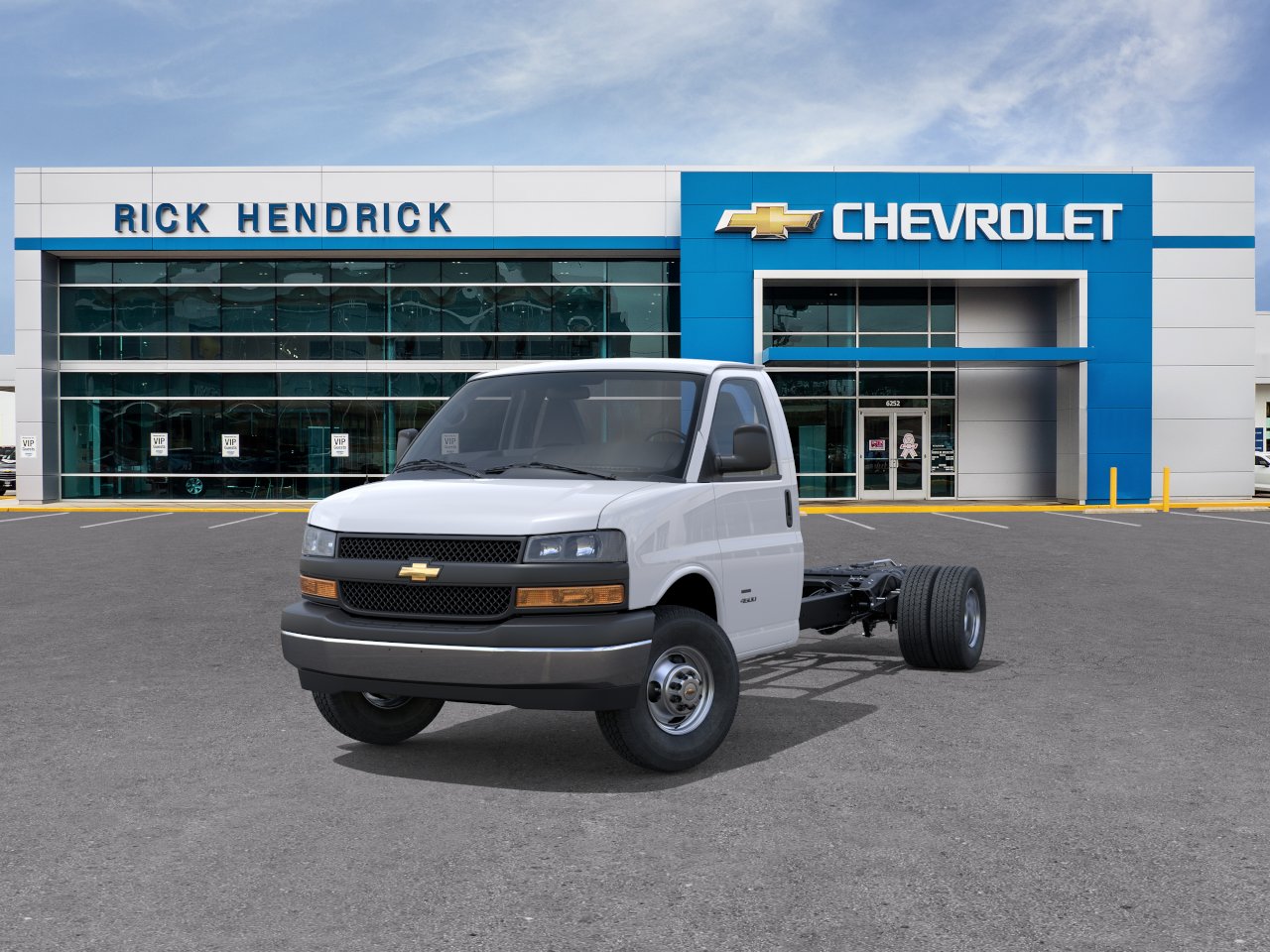 New 2026 Summit White Chevrolet 1WT image 33