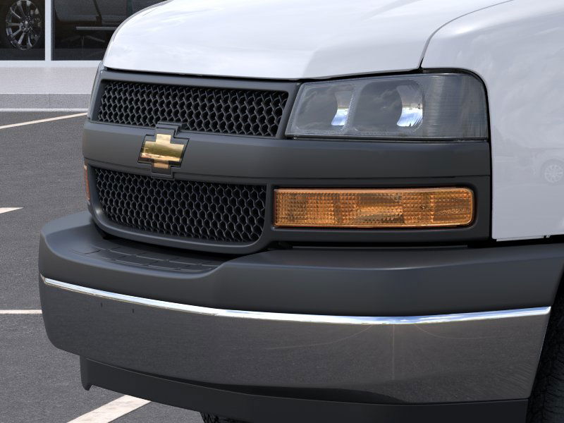 2025 Chevrolet Express Cutaway 3500 photo 12