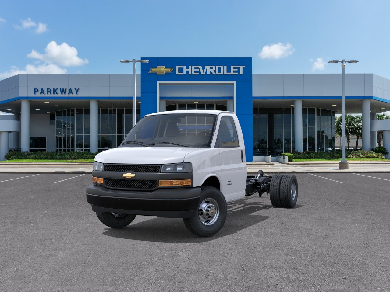 New 2026 Summit White Chevrolet 2WT image 8