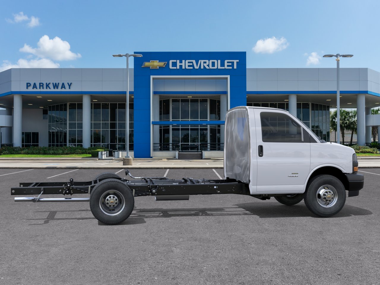 New 2026 Summit White Chevrolet 2WT image 5