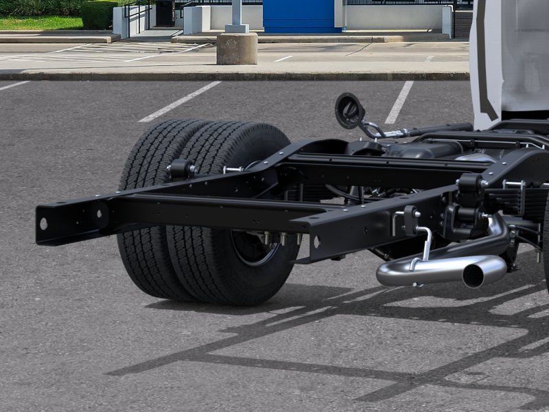 New 2026 Summit White Chevrolet 2WT image 14