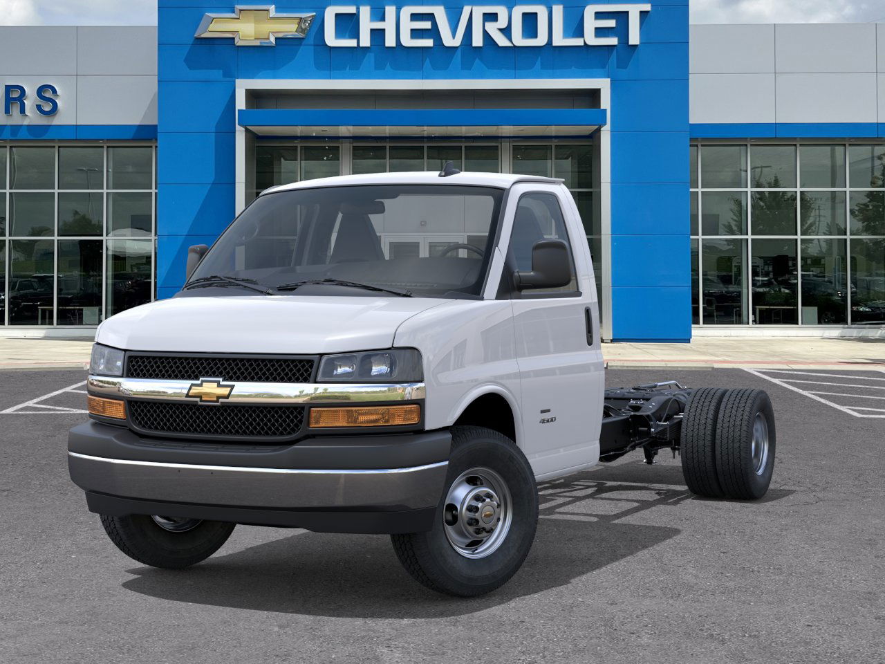 New 2026 Summit White Chevrolet 2WT image 43