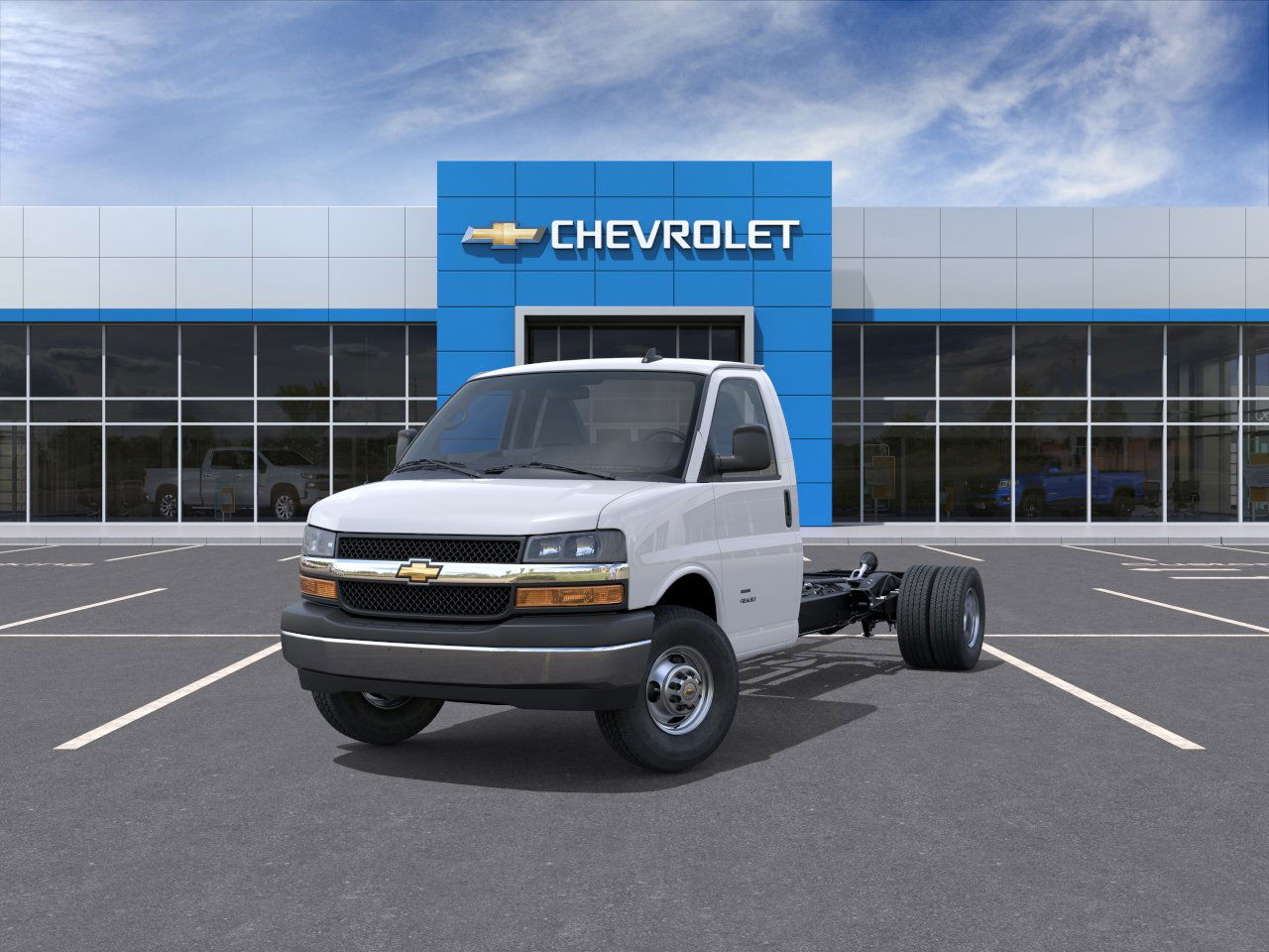 2025 Chevrolet Express Cutaway photo 6