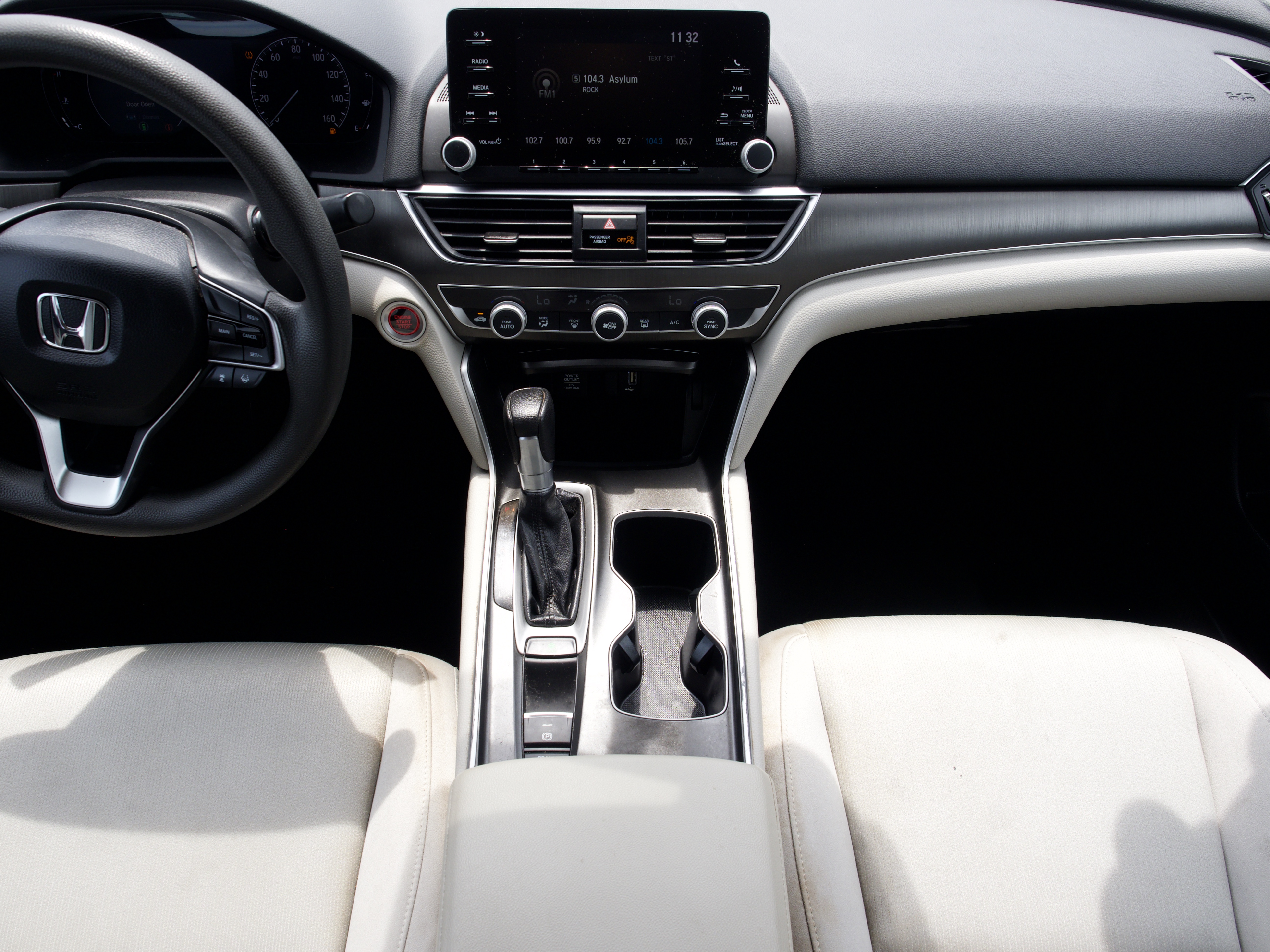 2020 Honda Accord LX - Photo 25