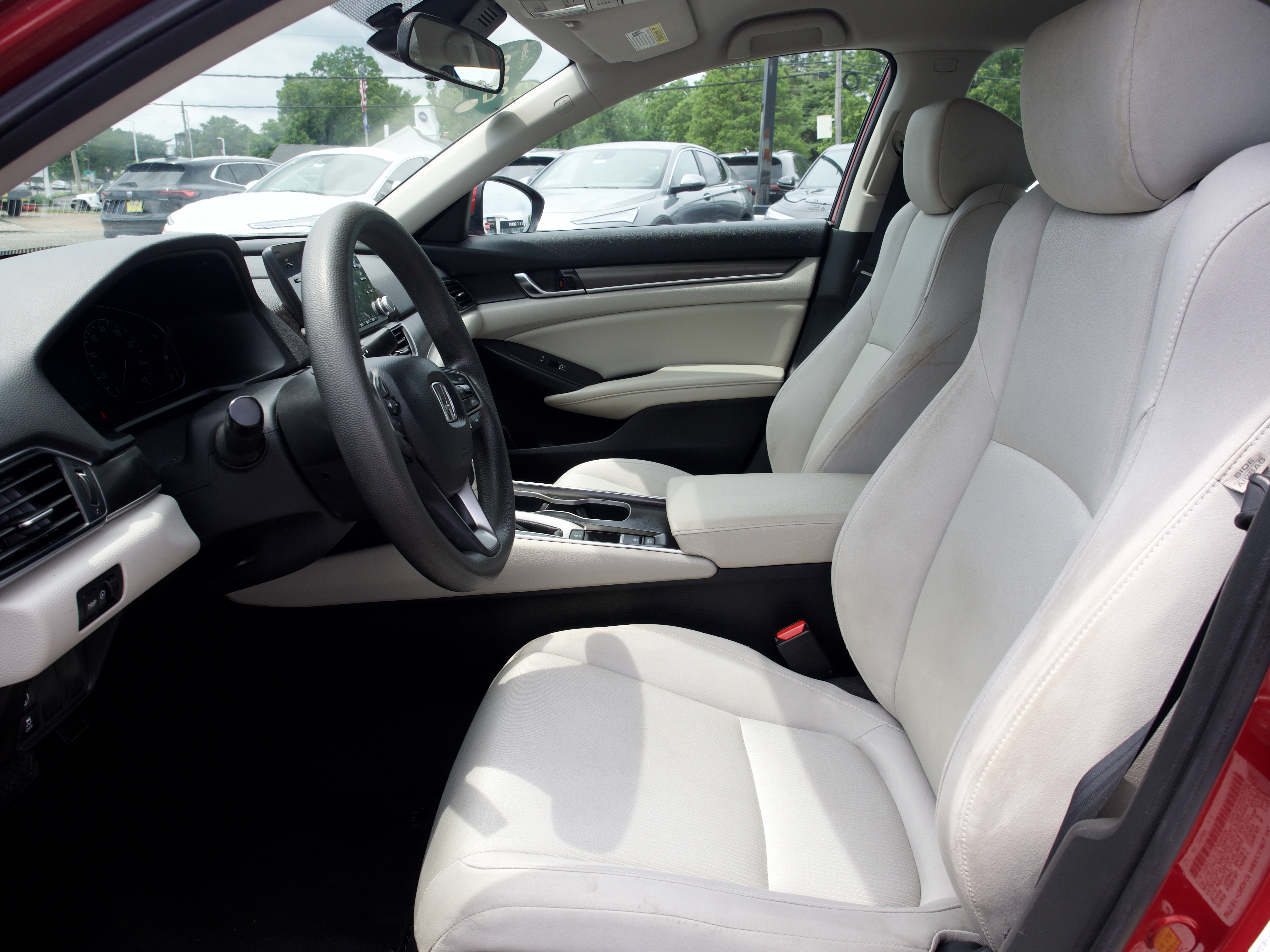 2020 Honda Accord LX - Photo 15