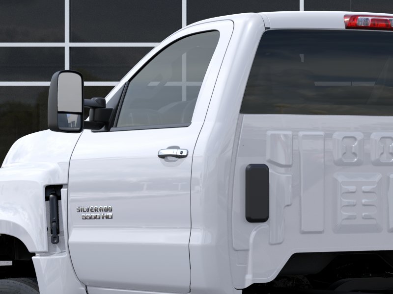 New 2026 Summit White Chevrolet WT image 26