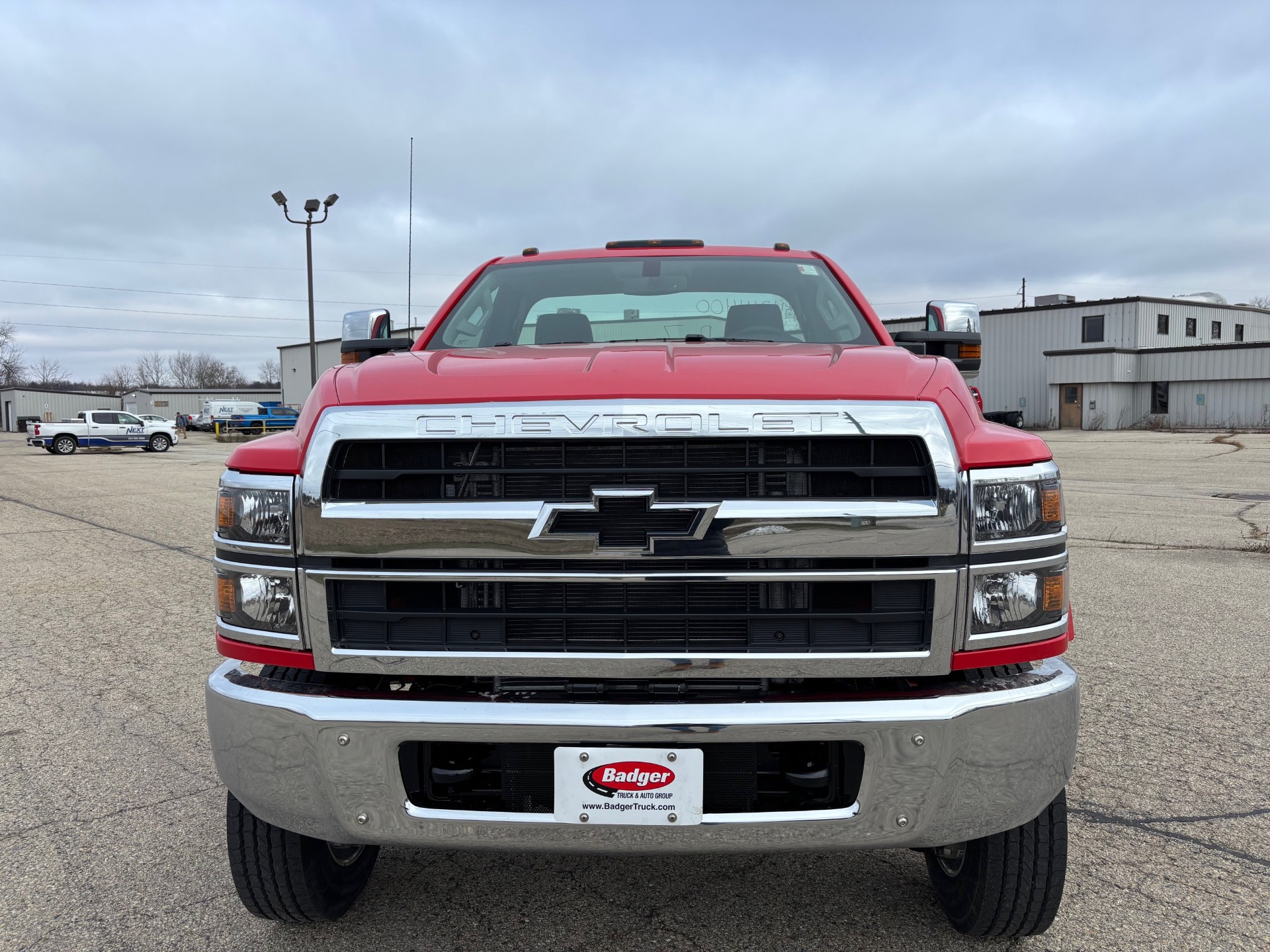 2024 Chevrolet Silverado 5500HD LT photo 2