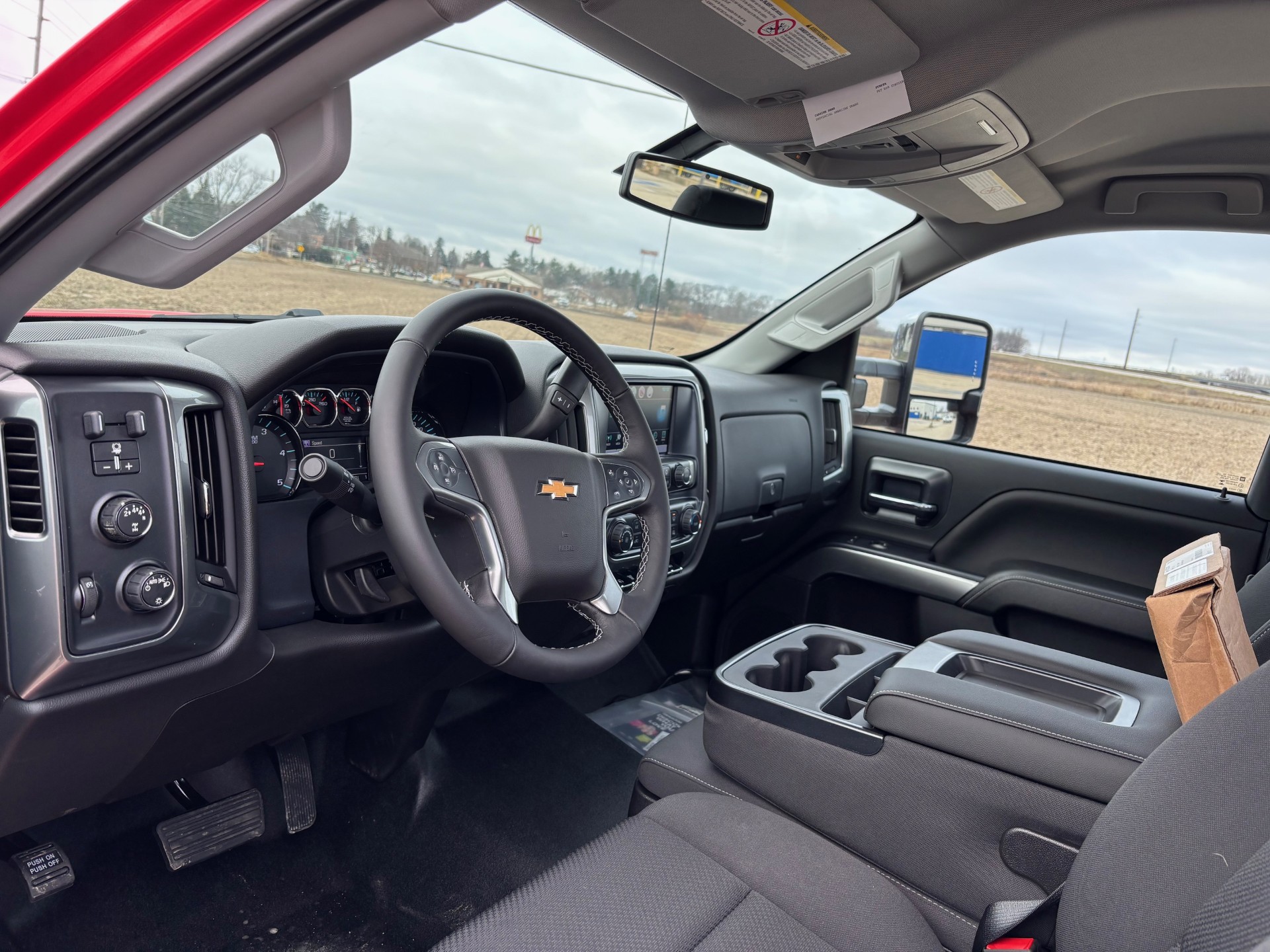 2024 Chevrolet Silverado 5500HD LT photo 3