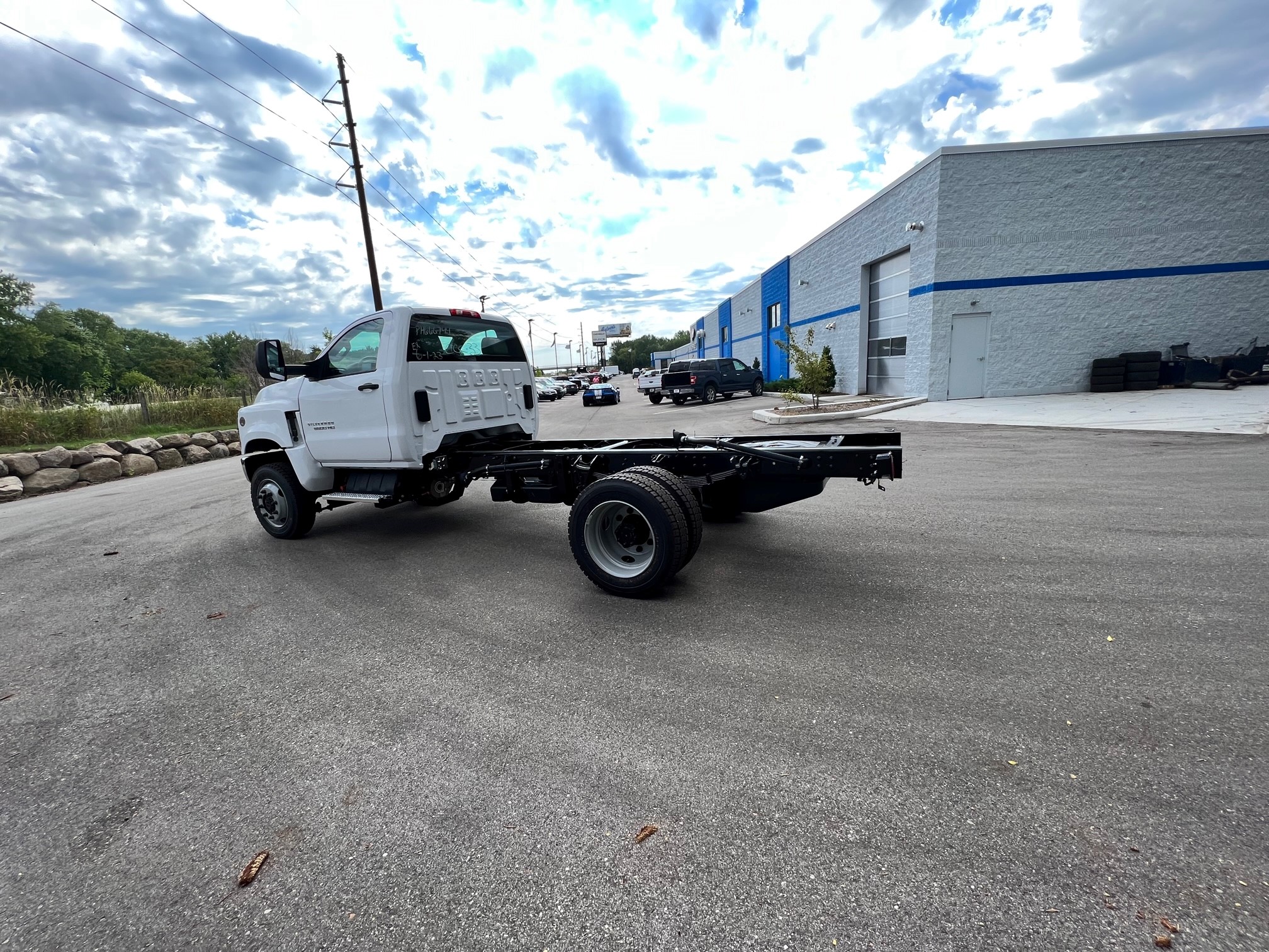 2024 Chevrolet Silverado 5500HD Work Truck photo 4