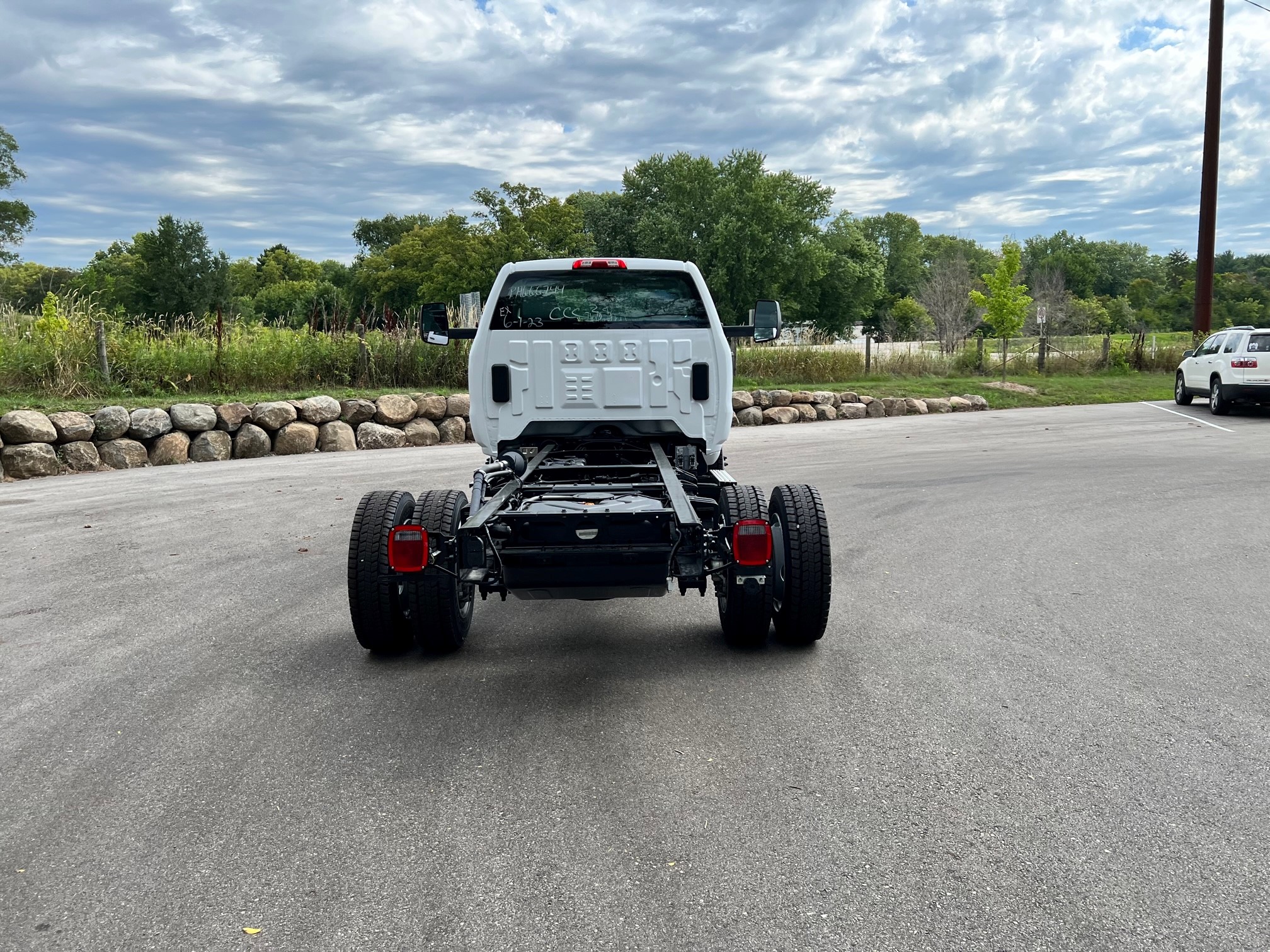 2024 Chevrolet Silverado 5500HD Work Truck photo 3