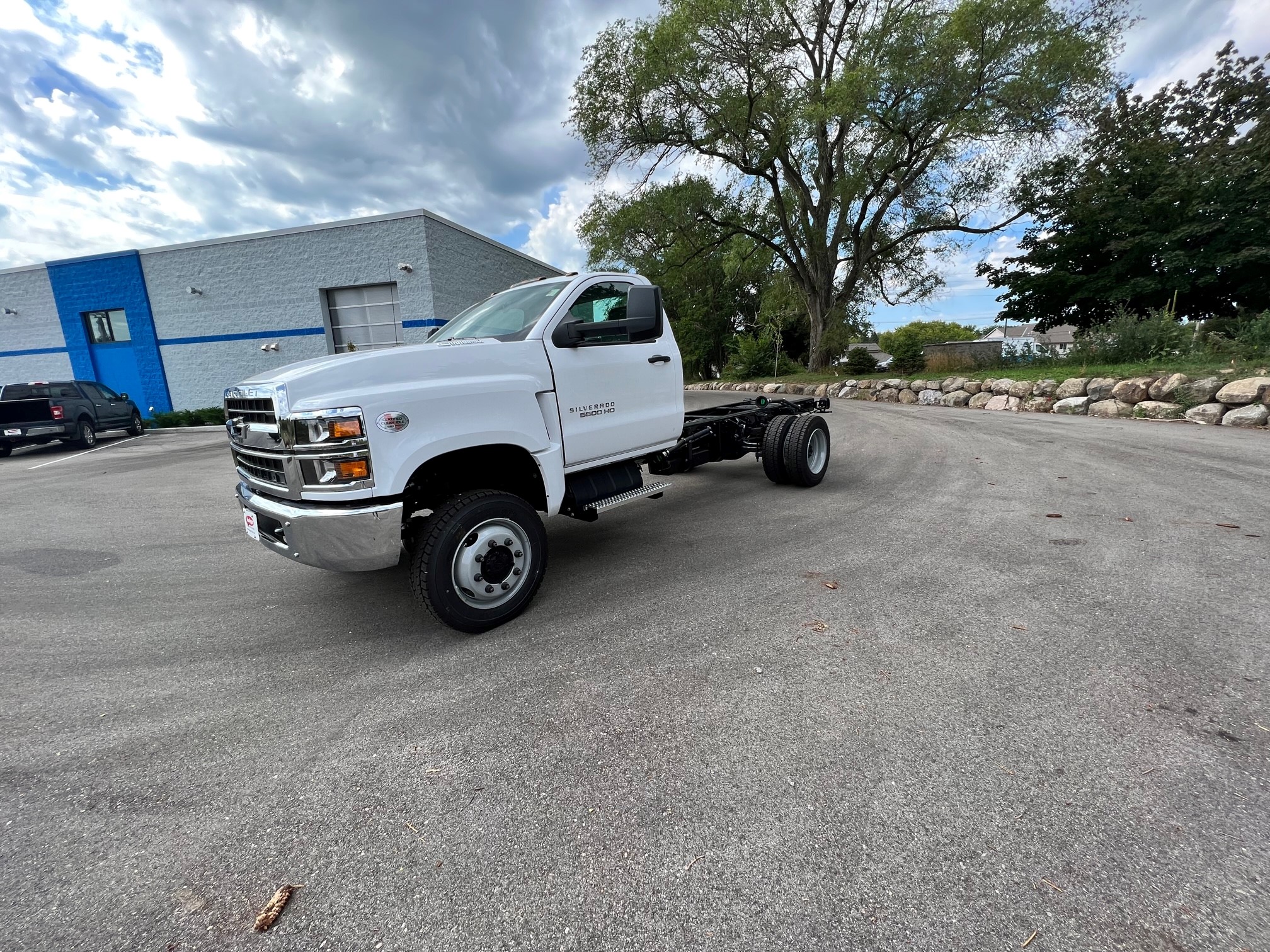2024 Chevrolet Silverado 5500HD Work Truck photo 5