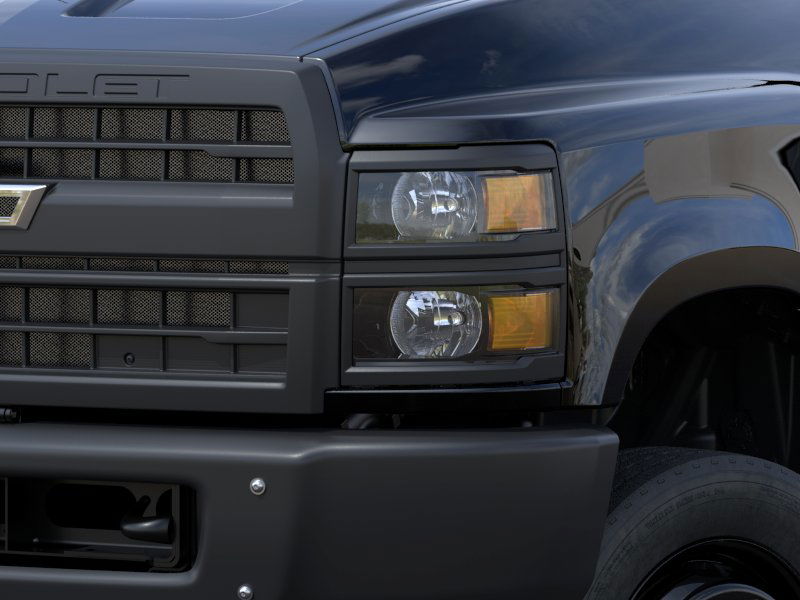 2025 Chevrolet Silverado 5500HD Work Truck photo 2